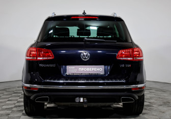 Подержанный автомобиль Volkswagen Touareg 2016 года (6 фото)