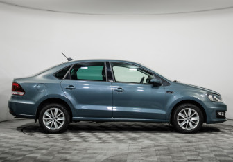 Подержанный автомобиль Volkswagen Polo Sedan 2019 года (4 фото)