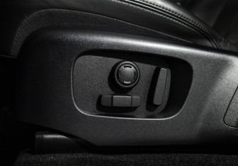 Подержанный автомобиль Land Rover Range Rover Sport 2020 года (16 фото)