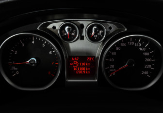 Подержанный автомобиль Ford Focus Sedan 2008 года (14 фото)