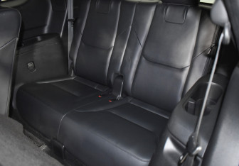 Подержанный автомобиль Mazda CX-9 2017 года (12 фото)