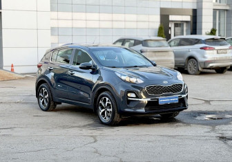 Подержанный автомобиль Kia Sportage 2020 года (3 фото)
