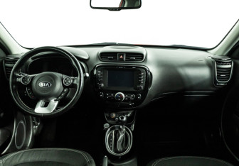 Подержанный автомобиль Kia Soul 2018 года (13 фото)