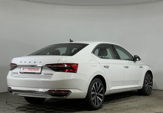 Новый Skoda Superb Liftback 2024 (4 фото)
