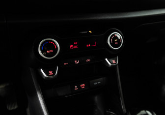 Подержанный автомобиль Kia Picanto 2019 года (17 фото)