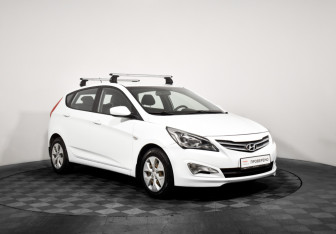 Подержанный автомобиль Hyundai Solaris Hatchback 2015 года (3 фото)
