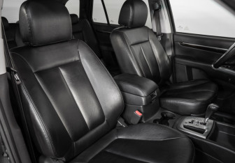 Подержанный автомобиль Hyundai Santa Fe 2010 года (22 фото)