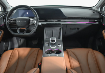 Подержанный автомобиль Omoda C5 2023 года (13 фото)