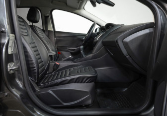 Подержанный автомобиль Ford Focus Sedan 2019 года (18 фото)