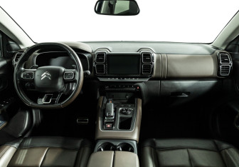 Подержанный автомобиль Citroen C5 Aircross 2020 года (13 фото)
