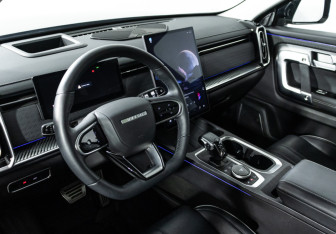 Подержанный автомобиль Jaecoo J7 2023 года (11 фото)