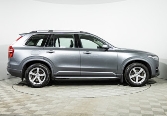 Подержанный автомобиль Volvo XC90 2019 года (4 фото)