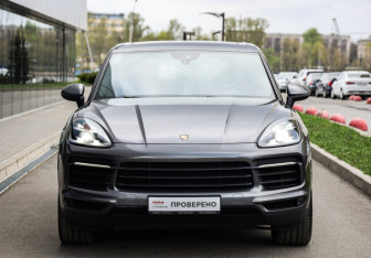 Подержанный автомобиль Porsche Cayenne 2018 года (4 фото)