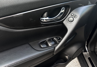 Подержанный автомобиль Nissan X-Trail 2019 года (11 фото)