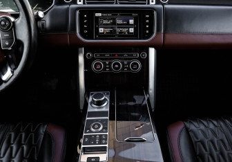 Подержанный автомобиль Land Rover Range Rover 2016 года (12 фото)