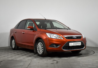 Подержанный автомобиль Ford Focus Sedan 2008 года (3 фото)