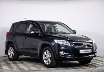 Подержанный автомобиль Toyota RAV4 2011 года (3 фото)
