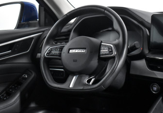 Подержанный автомобиль Haval F7x 2023 года (15 фото)