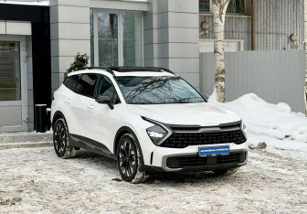 Подержанный автомобиль Kia Sportage 2025 года (3 фото)