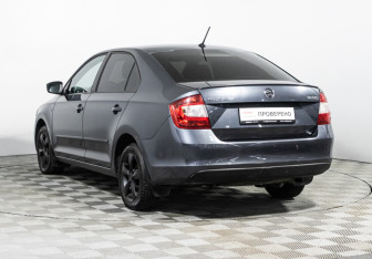 Подержанный автомобиль Skoda Rapid Liftback 2016 года (7 фото)