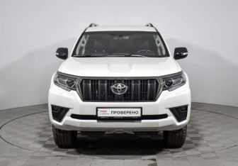 Подержанный автомобиль Toyota Land Cruiser Prado 2021 года (2 фото)