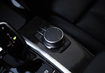 Подержанный автомобиль BMW X4 2020 года (16 фото)