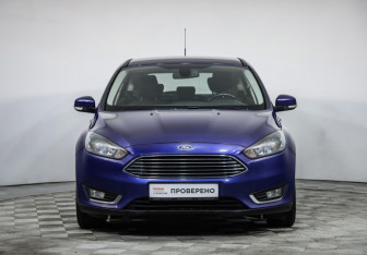 Подержанный автомобиль Ford Focus Hatchback 2016 года (2 фото)