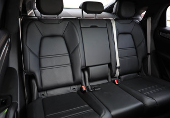 Подержанный автомобиль Porsche Cayenne 2020 года (11 фото)