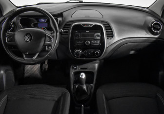 Подержанный автомобиль Renault Kaptur 2018 года (16 фото)