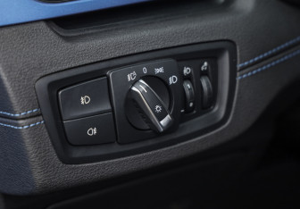 Подержанный автомобиль BMW X1 2020 года (23 фото)