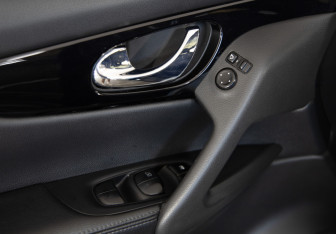 Подержанный автомобиль Nissan Qashqai 2017 года (19 фото)