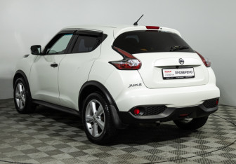 Подержанный автомобиль Nissan Juke 2014 года (7 фото)