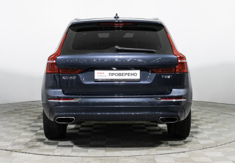 Подержанный автомобиль Volvo XC60 2019 года (6 фото)
