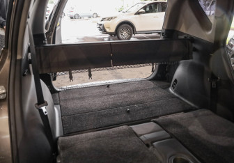 Подержанный автомобиль Toyota RAV4 2010 года (27 фото)