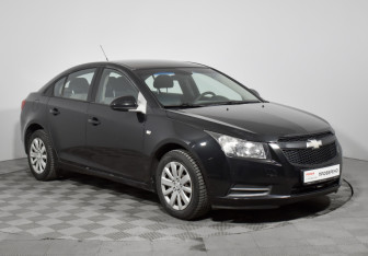 Подержанный автомобиль Chevrolet Cruze Sedan 2012 года (3 фото)