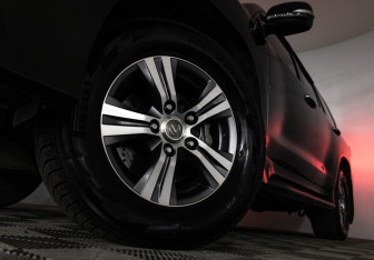 Подержанный автомобиль Lexus LX 2018 года (35 фото)