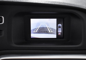 Подержанный автомобиль Volvo V40 Cross Country 2016 года (18 фото)