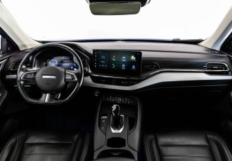 Подержанный автомобиль Haval F7 2022 года (12 фото)