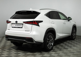 Подержанный автомобиль Lexus NX 2018 года (5 фото)