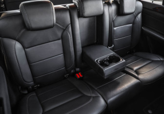 Подержанный автомобиль Mercedes-Benz GLE 2015 года (30 фото)