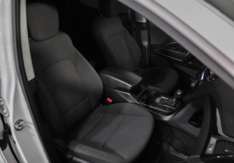 Подержанный автомобиль Hyundai Santa Fe 2012 года (24 фото)