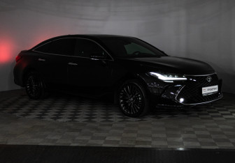 Подержанный автомобиль Toyota Avalon 2022 года (26 фото)