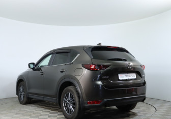 Подержанный автомобиль Mazda CX-5 2019 года (8 фото)