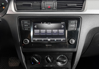 Подержанный автомобиль Skoda Rapid Liftback 2019 года (18 фото)