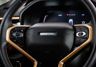 Подержанный автомобиль Haval Jolion 2023 года (13 фото)