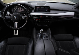 Подержанный автомобиль BMW X6 2018 года (8 фото)
