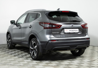 Подержанный автомобиль Nissan Qashqai 2021 года (7 фото)