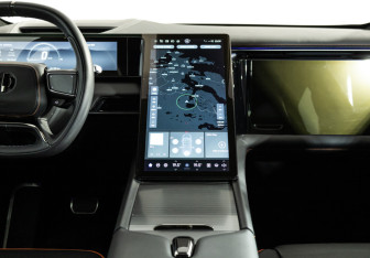 Подержанный автомобиль HiPhi X 2022 года (14 фото)