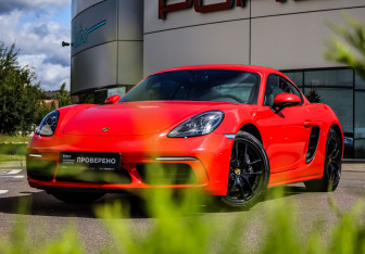 Подержанный автомобиль Porsche Cayman 2018 года (60 фото)