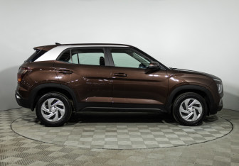Подержанный автомобиль Hyundai Creta 2021 года (4 фото)